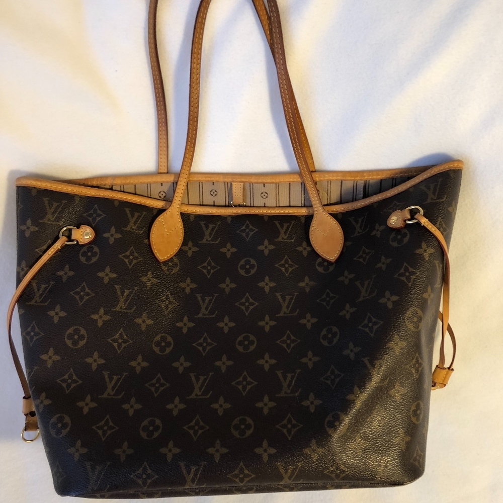 Louis Vuitton Neverfull MM